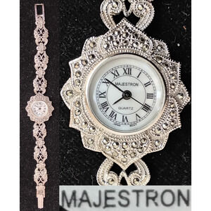 Majestron Ladies Watch Silver Tone Gemmed Vintage Hong Kong #Z5681